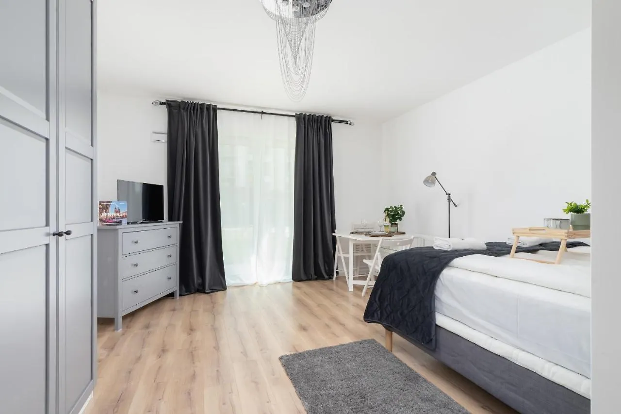 Elegant Pet-Friendly Studio In Krakow By Noclegi Renters Apartment