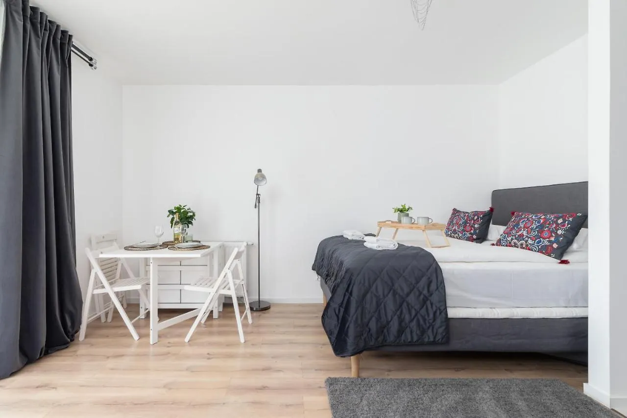 Elegant Pet-Friendly Studio In Krakow By Noclegi Renters Poland