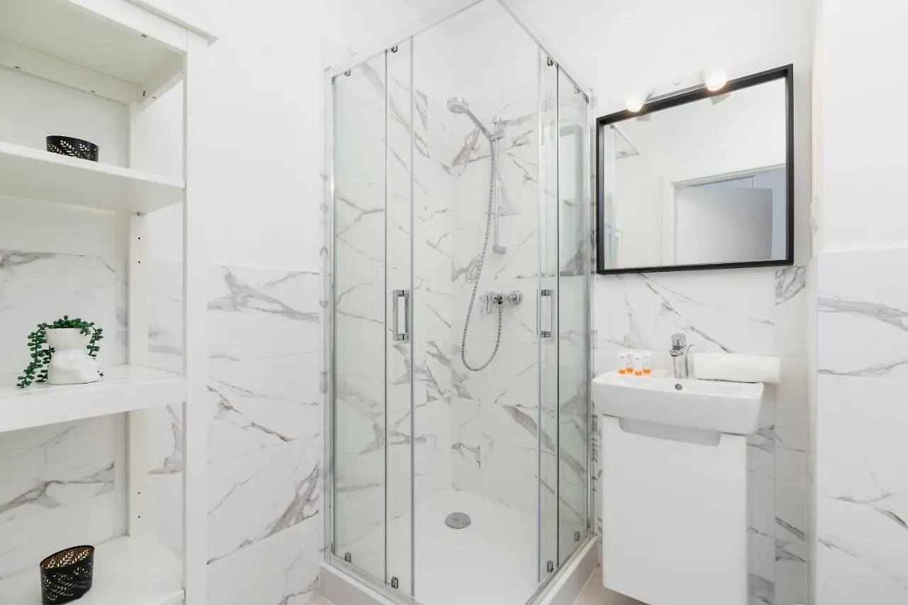 Apartment Elegant Pet-Friendly Studio In Krakow By Noclegi Renters Poland